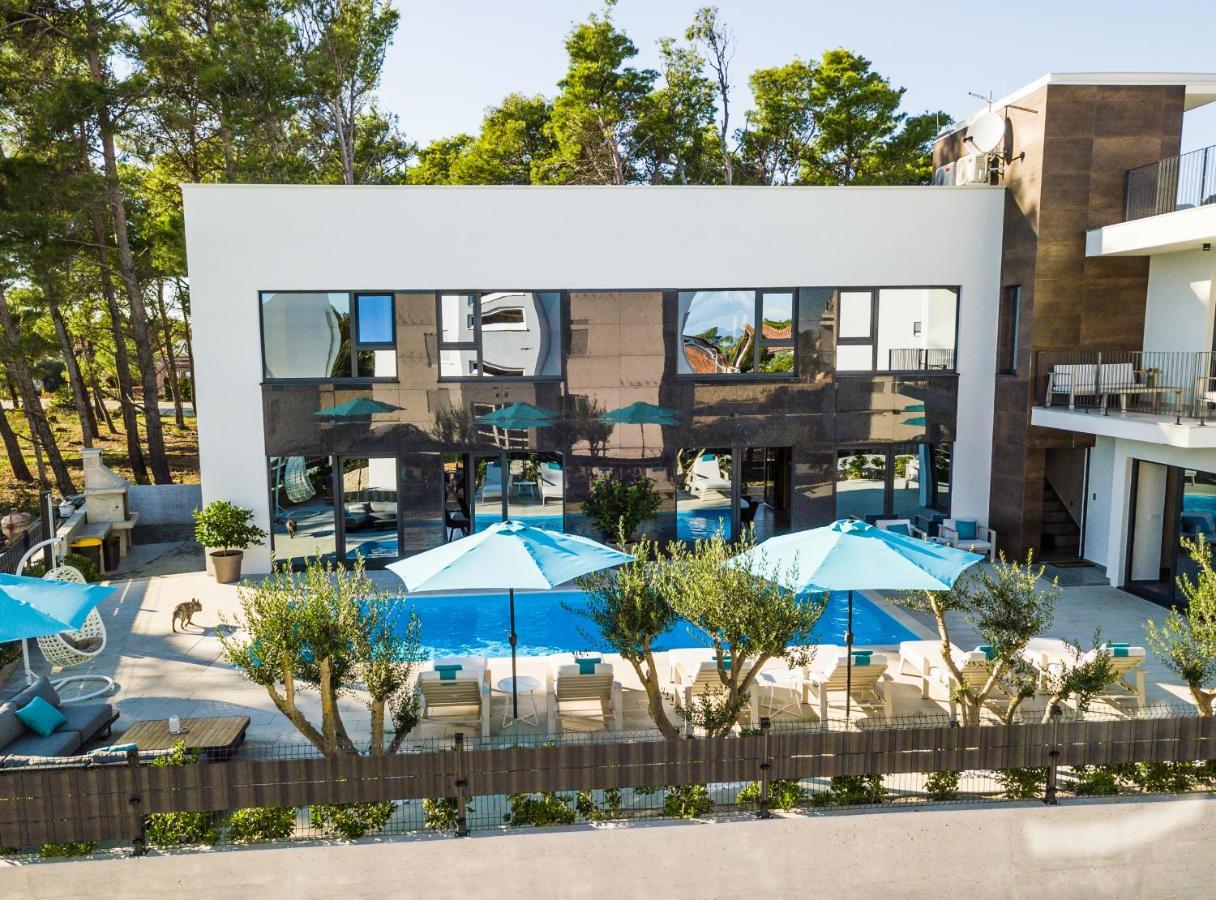 Апартаменти Olive Tree Mansion Вир Екстер'єр фото
