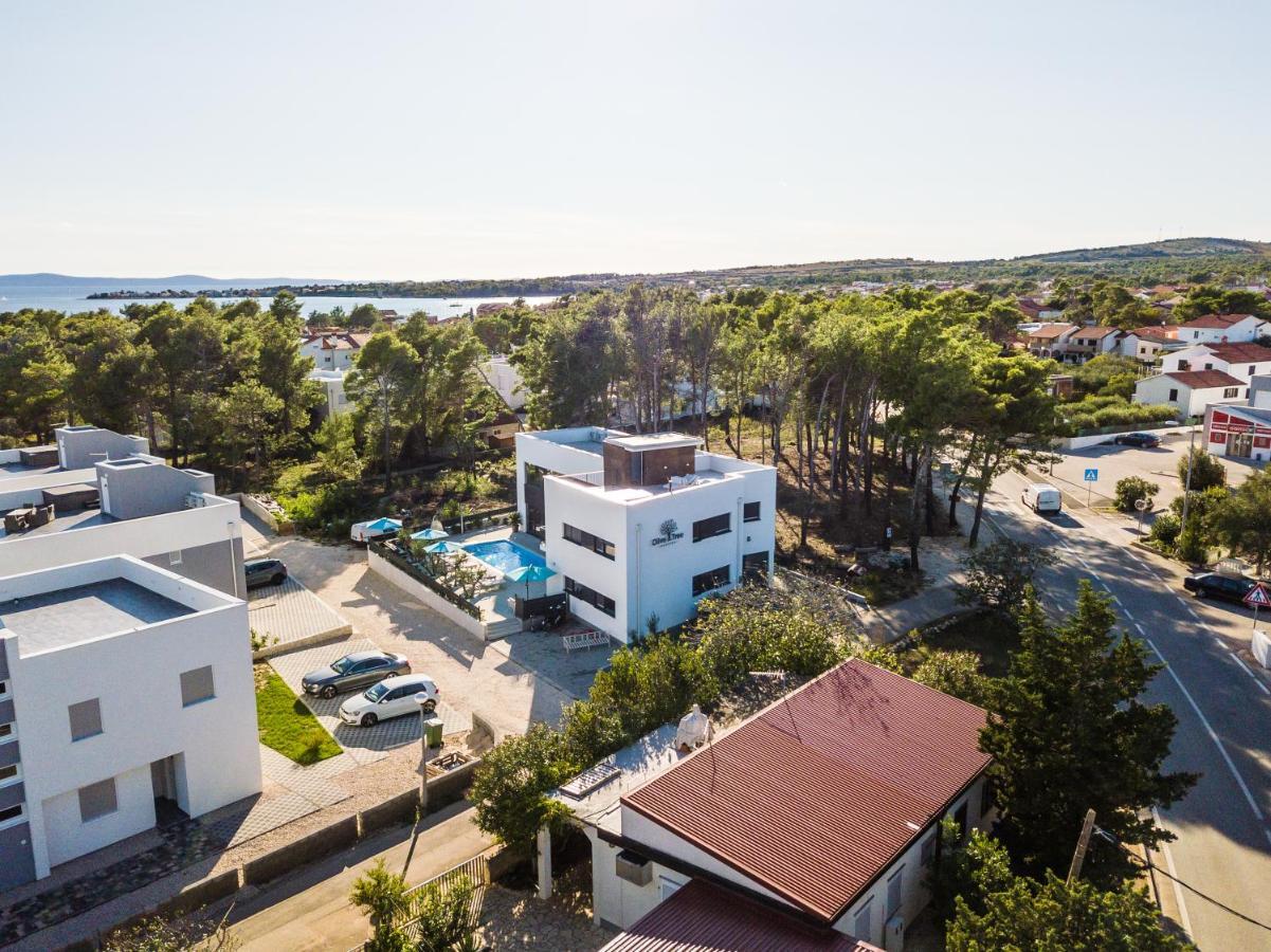 Апартаменти Olive Tree Mansion Вир Екстер'єр фото