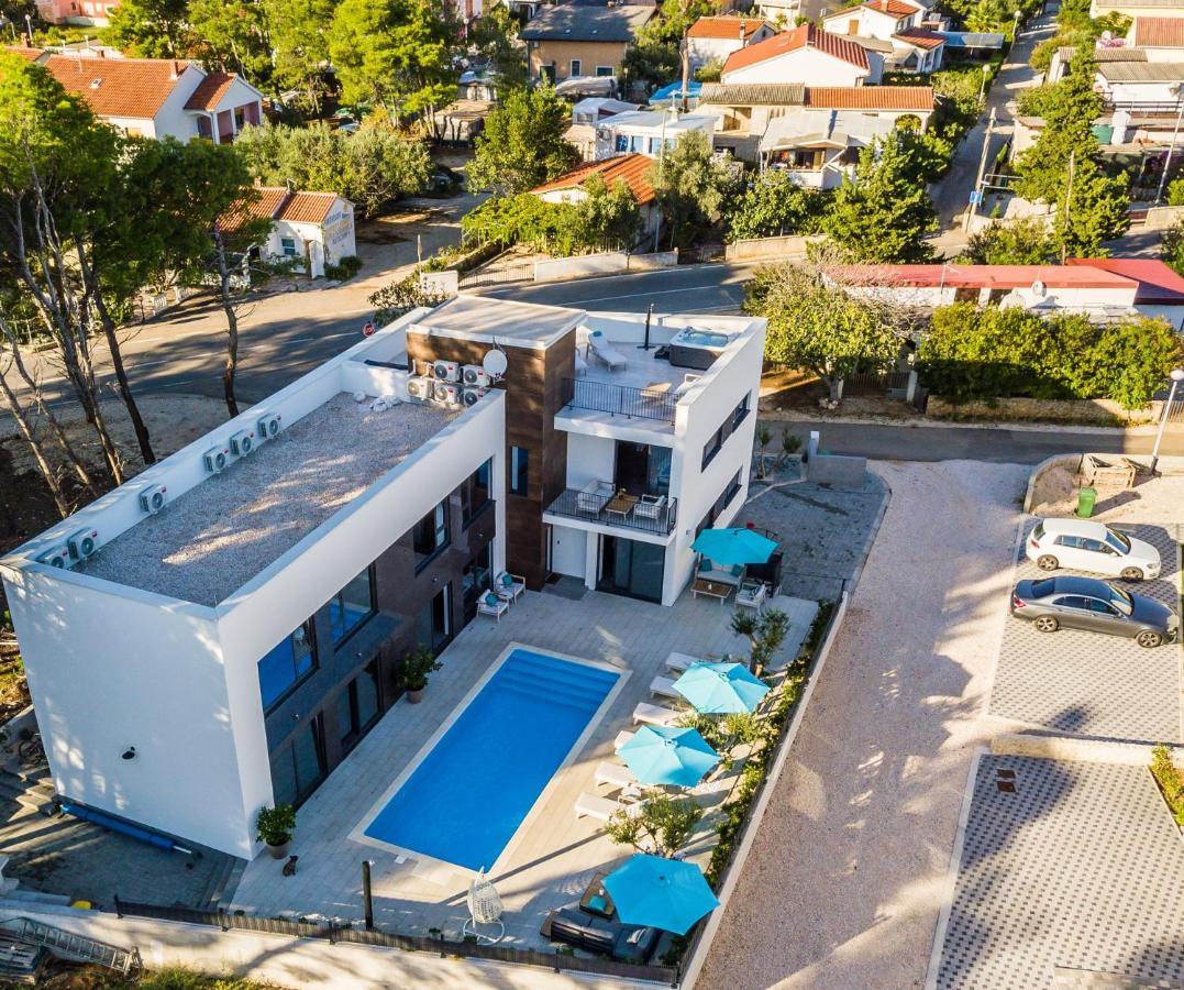Апартаменти Olive Tree Mansion Вир Екстер'єр фото