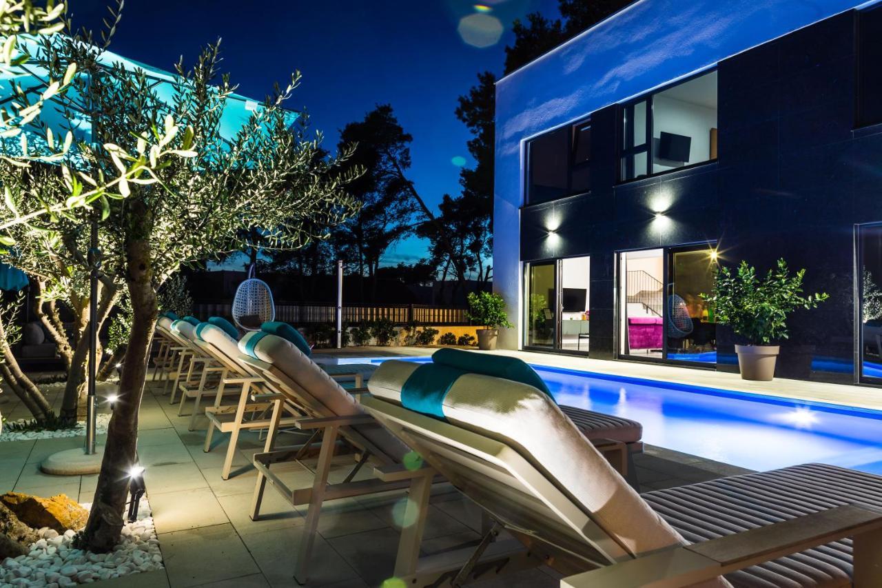 Апартаменти Olive Tree Mansion Вир Екстер'єр фото