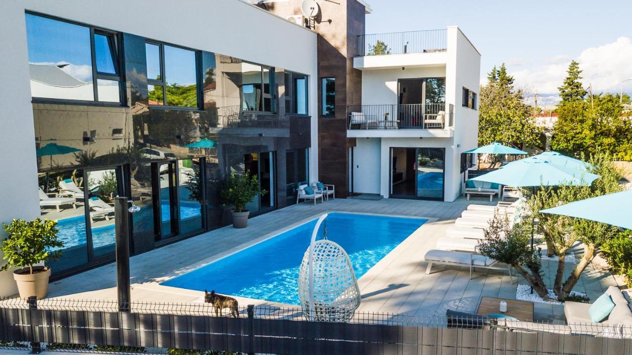 Апартаменти Olive Tree Mansion Вир Екстер'єр фото