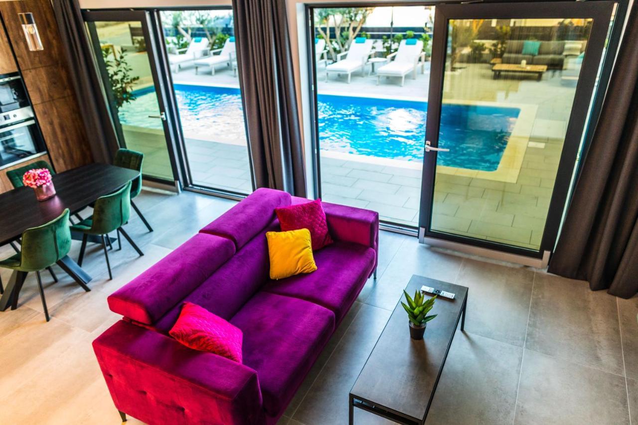 Апартаменти Olive Tree Mansion Вир Екстер'єр фото