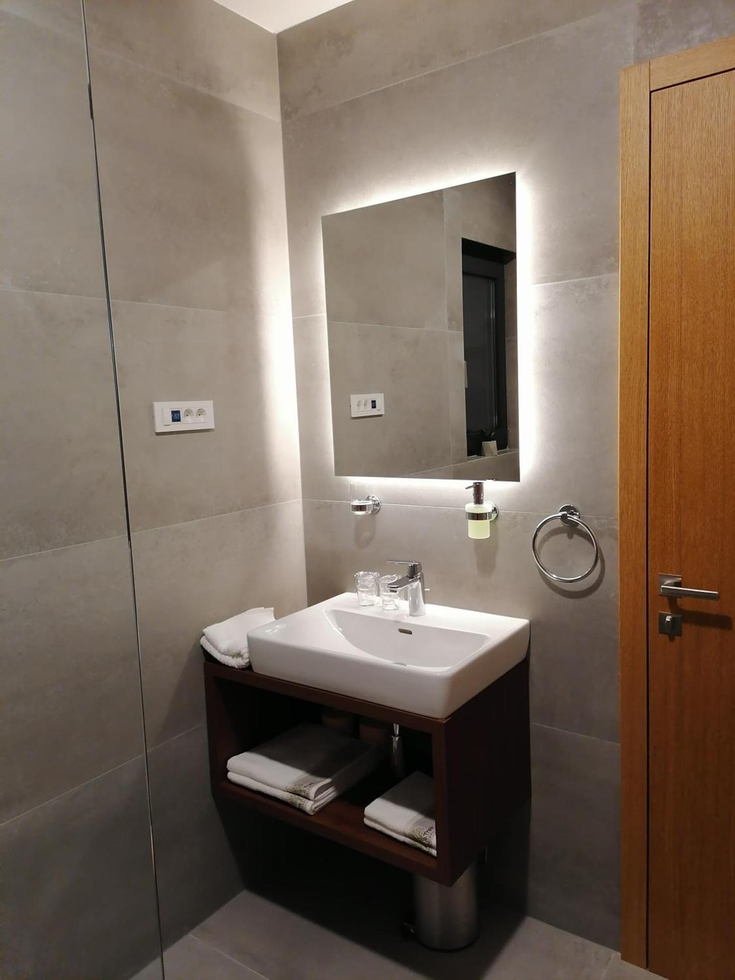 Апартаменти Olive Tree Mansion Вир Номер фото